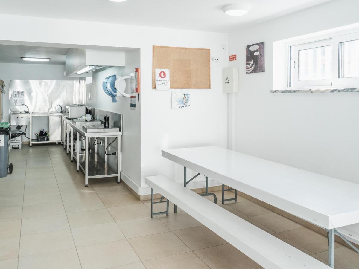Peniche Surfcamp cowork&surf Vandrehjem Baleal Eksteriør billede